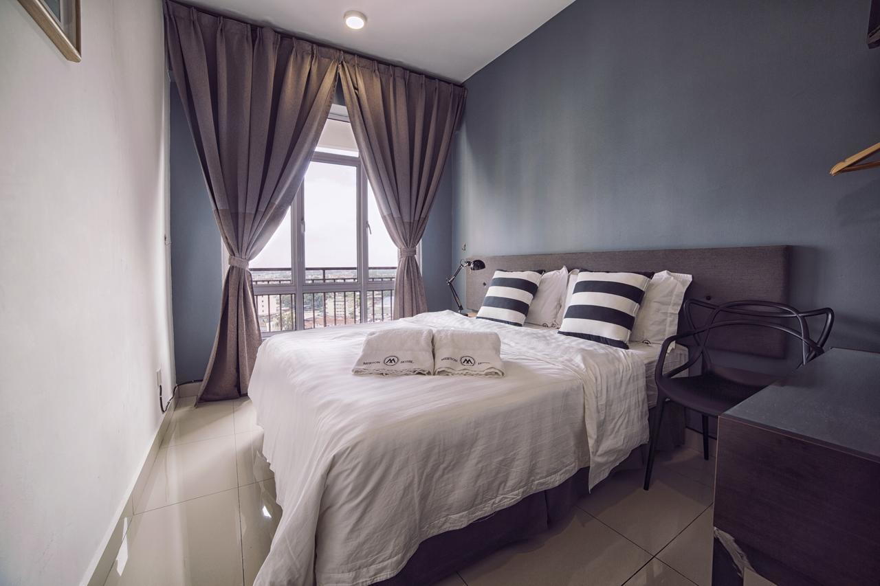 Merton Homestay *